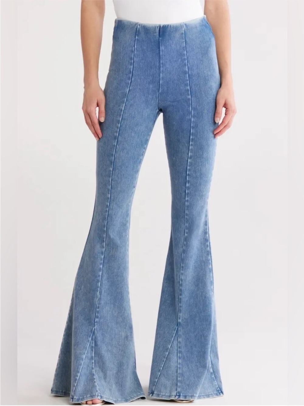 Good American Light Blue High-Waist Flare Jeans